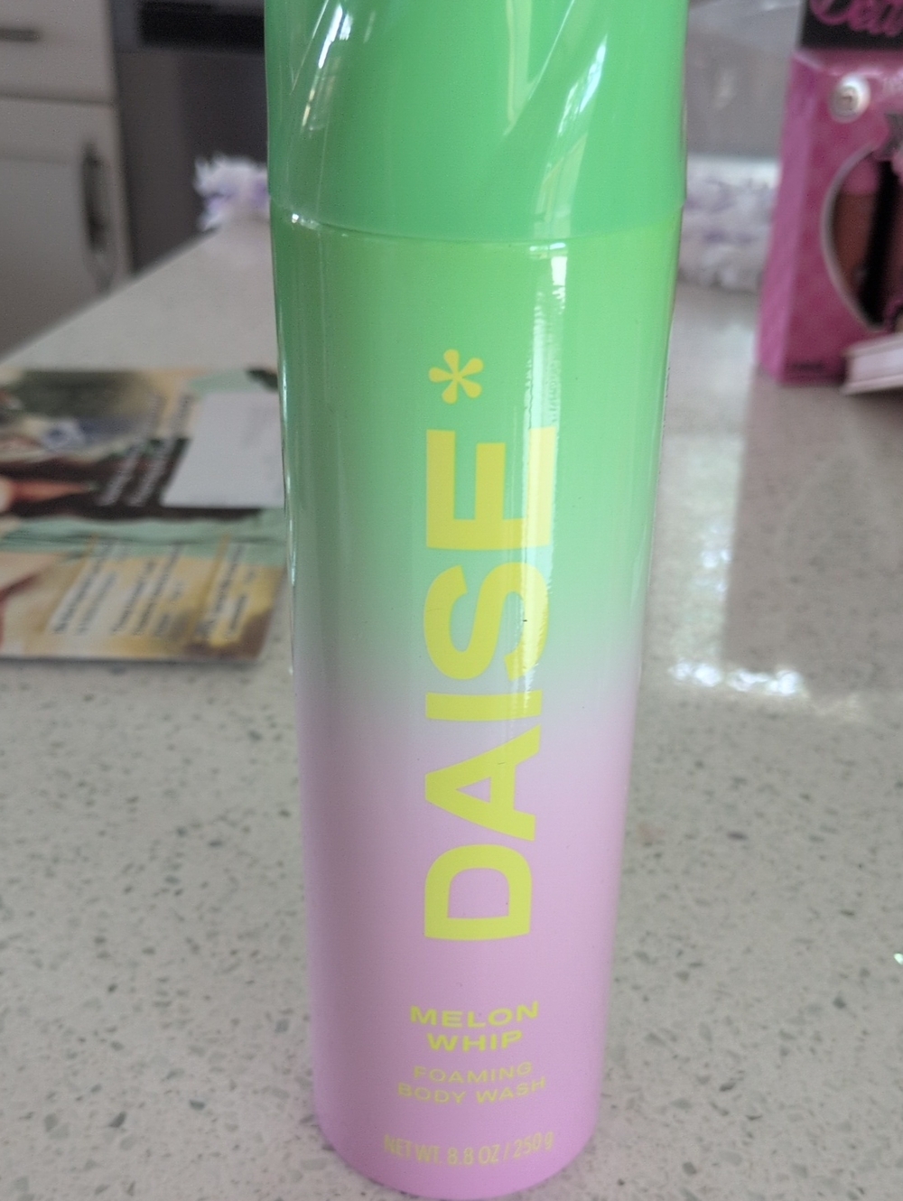 DAISE Melon Whip Foaming Body Wash - Green & Pink